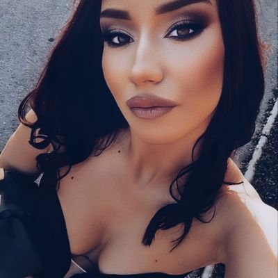 robinzonova_kci (robinzonovakci.lens) Lens social identity (.lens handle) PFP