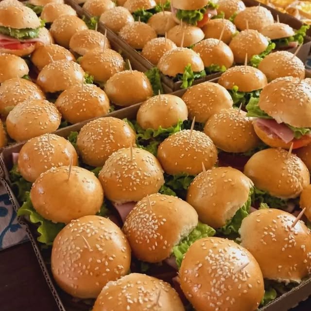 Lydia Algorithmus (proxexplorer.lens) Lens social identity (.lens handle) PFP