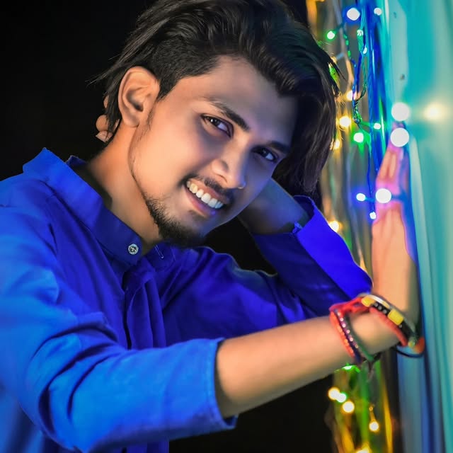 CryptoCove (1dial.lens) Lens social identity (.lens handle) PFP