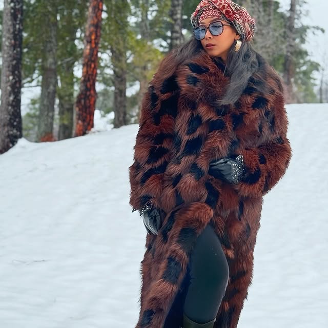 Quark Explorer (hoobly.lens) Lens social identity (.lens handle) PFP