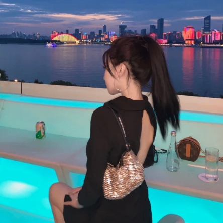 oneone (batwoman.lens) Lens social identity (.lens handle) PFP