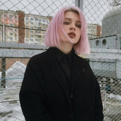 Siri (rowenas.lens) Lens social identity (.lens handle) PFP