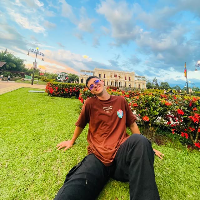 Civic Muse (1000xx.lens) Lens social identity (.lens handle) PFP