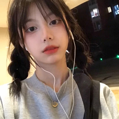 Micheal (mine100.lens) Lens social identity (.lens handle) PFP