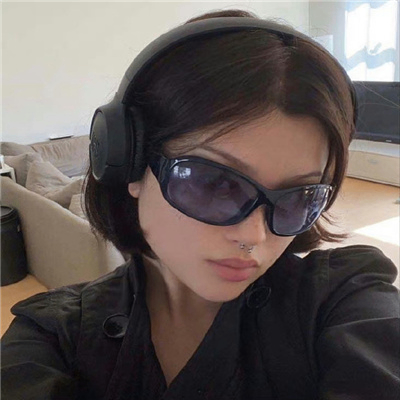 Theflash (hamburgbu.lens) Lens social identity (.lens handle) PFP