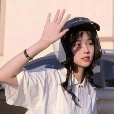 Joy Tate (eeeeett.lens) Lens social identity (.lens handle) PFP