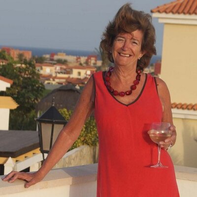 AmuseBouchecook (amusebouchecook.lens) Lens social identity (.lens handle) PFP