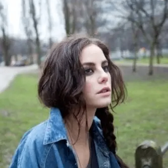 Miriam Gaskell (fddfg77485.lens) Lens social identity (.lens handle) PFP