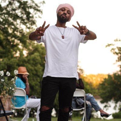 _CharlesLVN_ (charleslvn.lens) Lens social identity (.lens handle) PFP