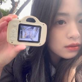 vgnh  dfgh (rileyey.lens) Lens social identity (.lens handle) PFP