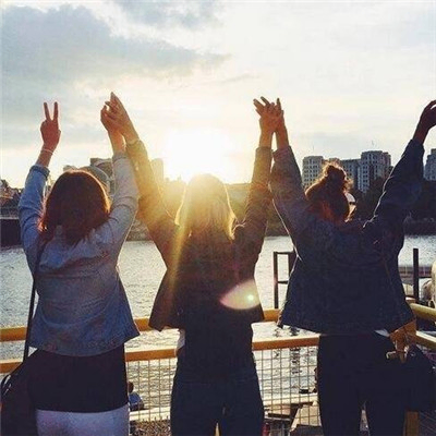 Chloe (alnaxc.lens) Lens social identity (.lens handle) PFP