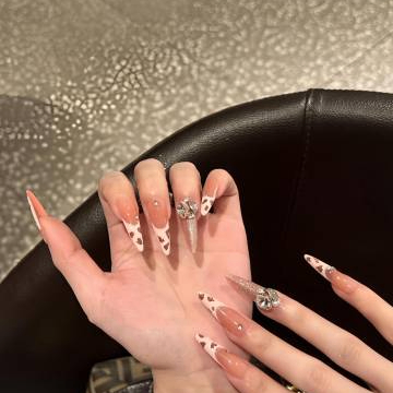 zzzczvgfggbf (comingsan.lens) Lens social identity (.lens handle) PFP