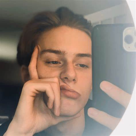 baobao (adelasm.lens) Lens social identity (.lens handle) PFP