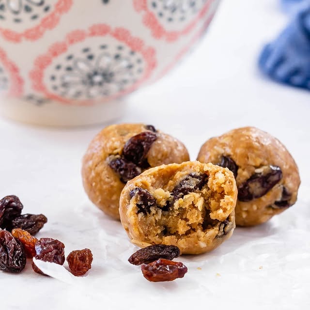 Hugo Dialectica (esoui.lens) Lens social identity (.lens handle) PFP