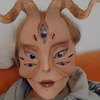 nuss_doofe (nussdoofe.lens) Lens social identity (.lens handle) PFP