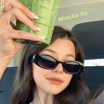 Lillianna (lillianaa.lens) Lens social identity (.lens handle) PFP