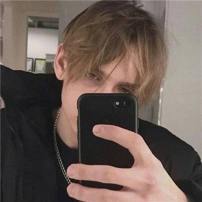 thronegalen (thronegalen.lens) Lens social identity (.lens handle) PFP