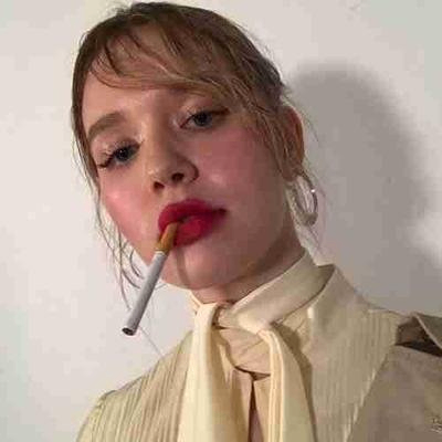 Bella (gracessss.lens) Lens social identity (.lens handle) PFP