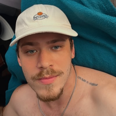 Alan Liti (bergamota) 🍊 (alanliti.lens) Lens social identity (.lens handle) PFP