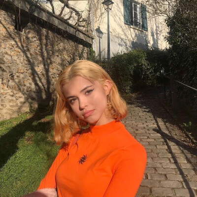 MichaelIsabella (dylanlillian.lens) Lens social identity (.lens handle) PFP