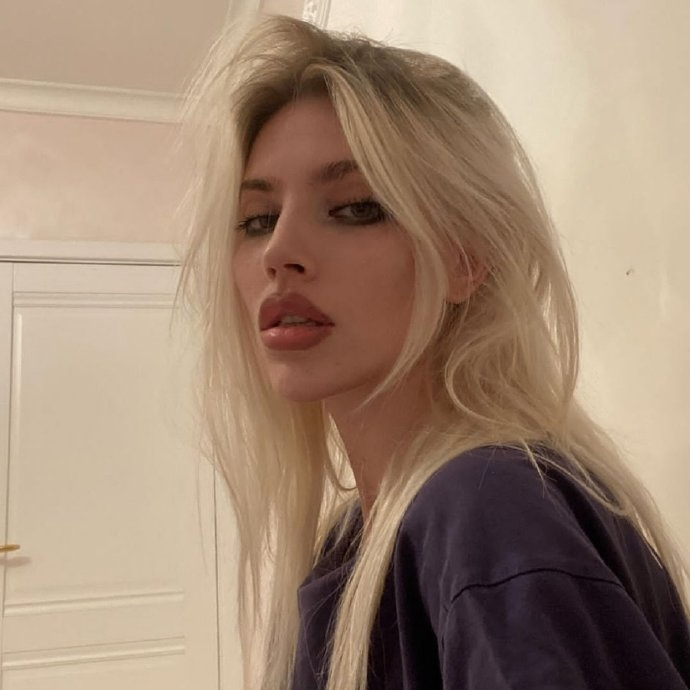 MadelineNicholas (hazeladdison.lens) Lens social identity (.lens handle) PFP