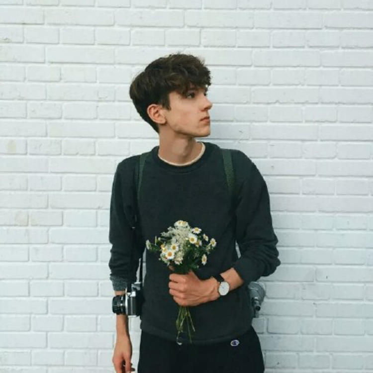 ConfidentConnor (phoenixflame.lens) Lens social identity (.lens handle) PFP