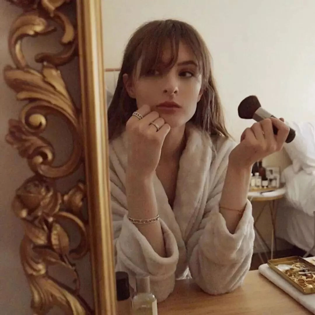 blackme (unnecessary.lens) Lens social identity (.lens handle) PFP