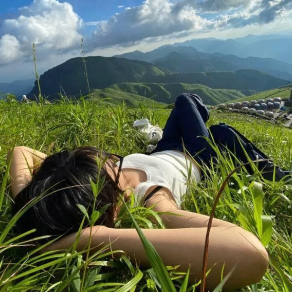 Lewis Strachey (dwwww.lens) Lens social identity (.lens handle) PFP