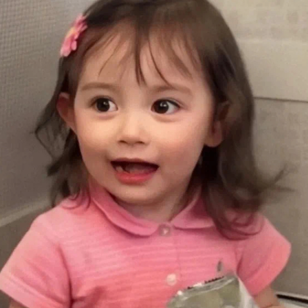 Nicolette (ahkzyrj.lens) Lens social identity (.lens handle) PFP