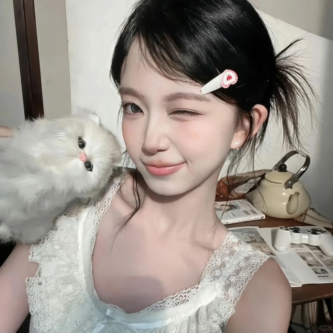 candya (natalieaaron.lens) Lens social identity (.lens handle) PFP