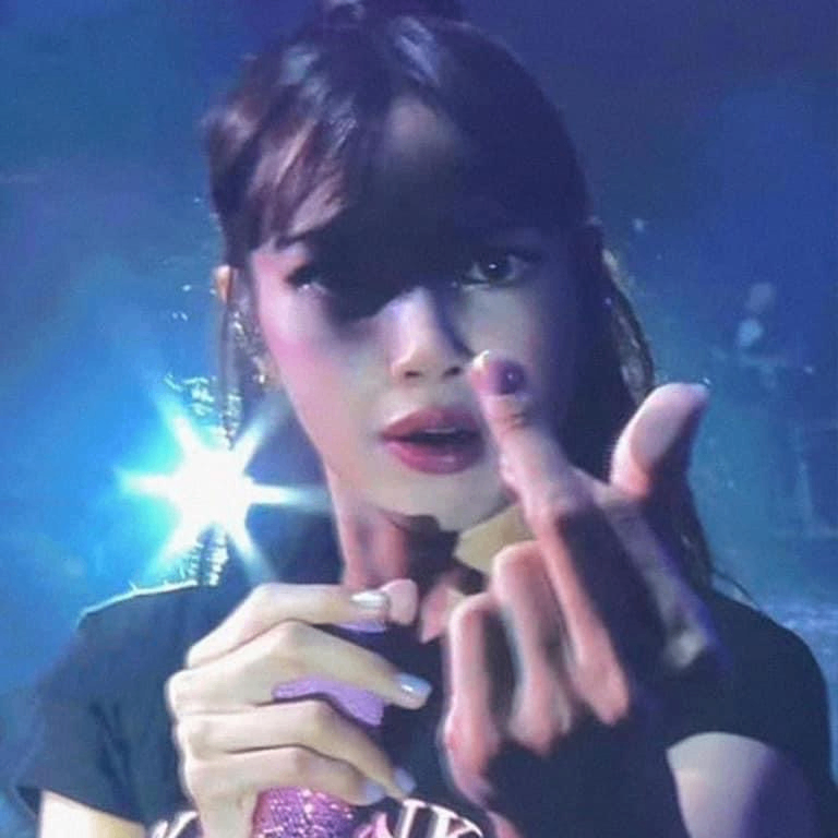 Hiuling (sexylittleprincess21.lens) Lens social identity (.lens handle) PFP