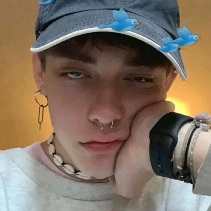 julianlilyp (julianlilyp.lens) Lens social identity (.lens handle) PFP