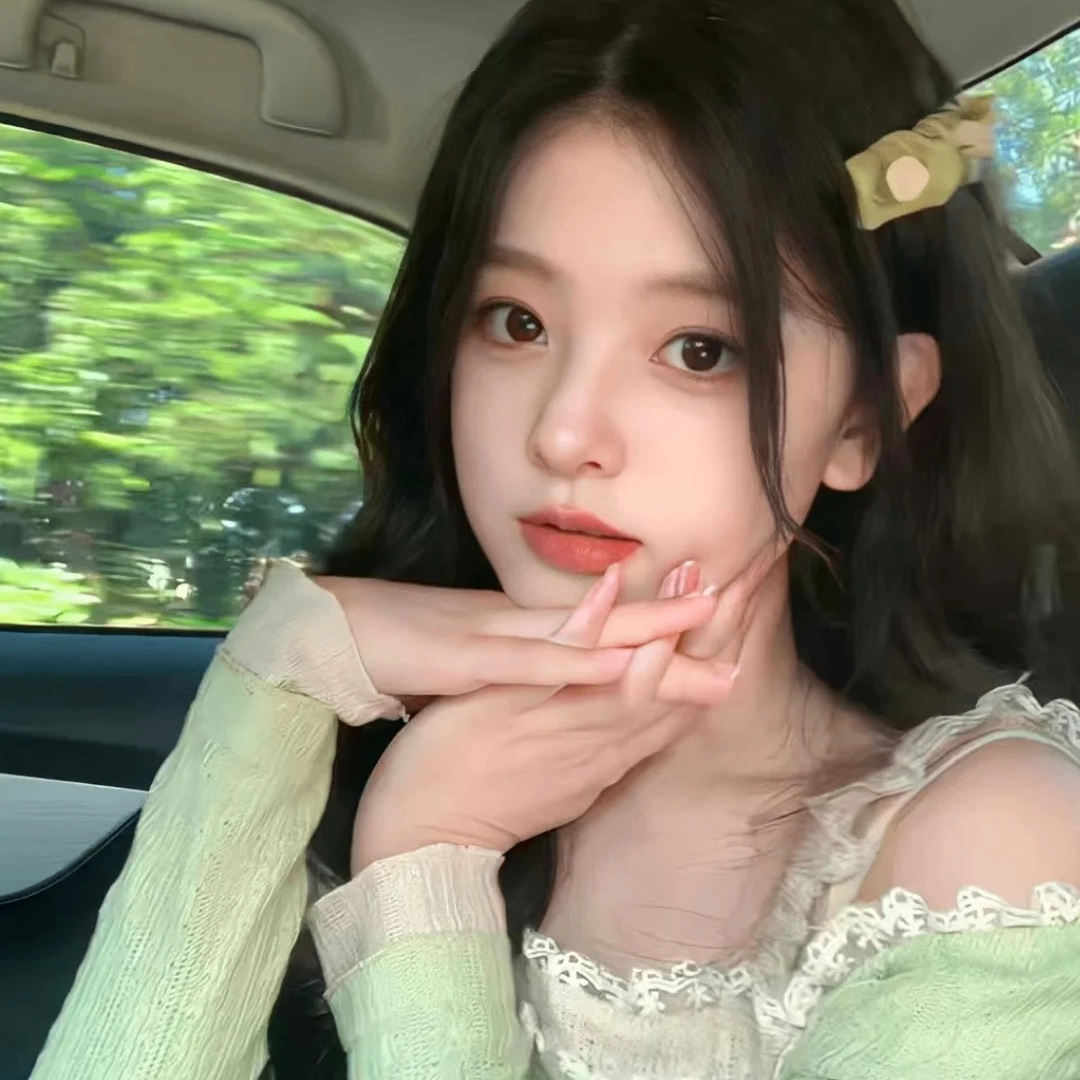 Sobremesa (benyi.lens) Lens social identity (.lens handle) PFP