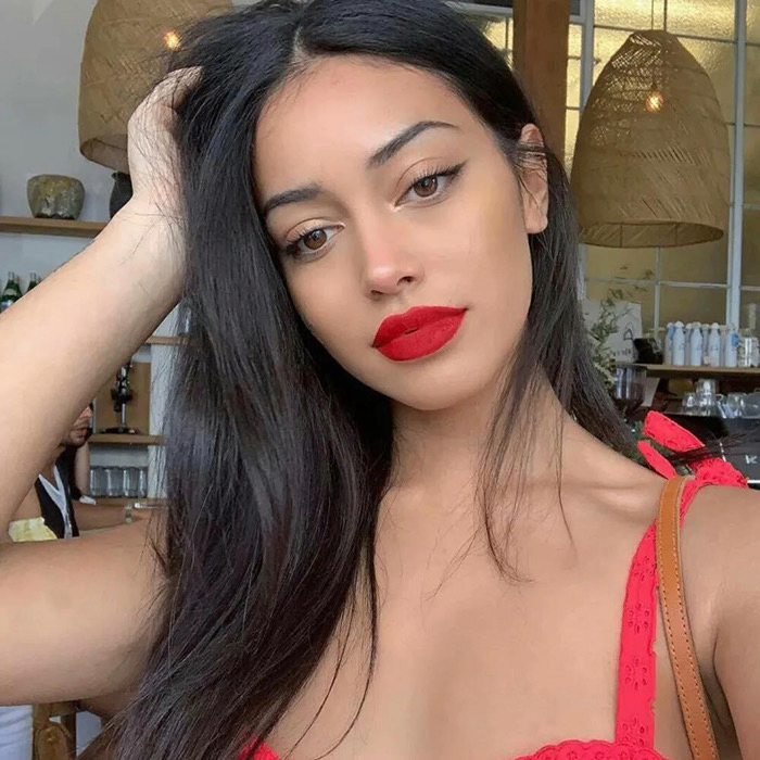 julianlilyq (julianlilyq.lens) Lens social identity (.lens handle) PFP