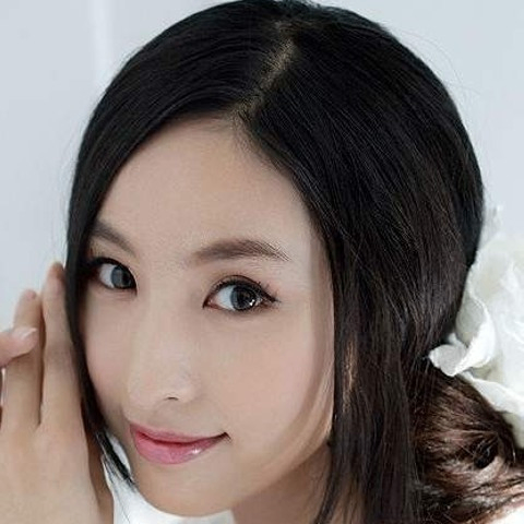 aliciaaacx (aliciaaacx.lens) Lens social identity (.lens handle) PFP