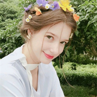 empty (unnyz.lens) Lens social identity (.lens handle) PFP