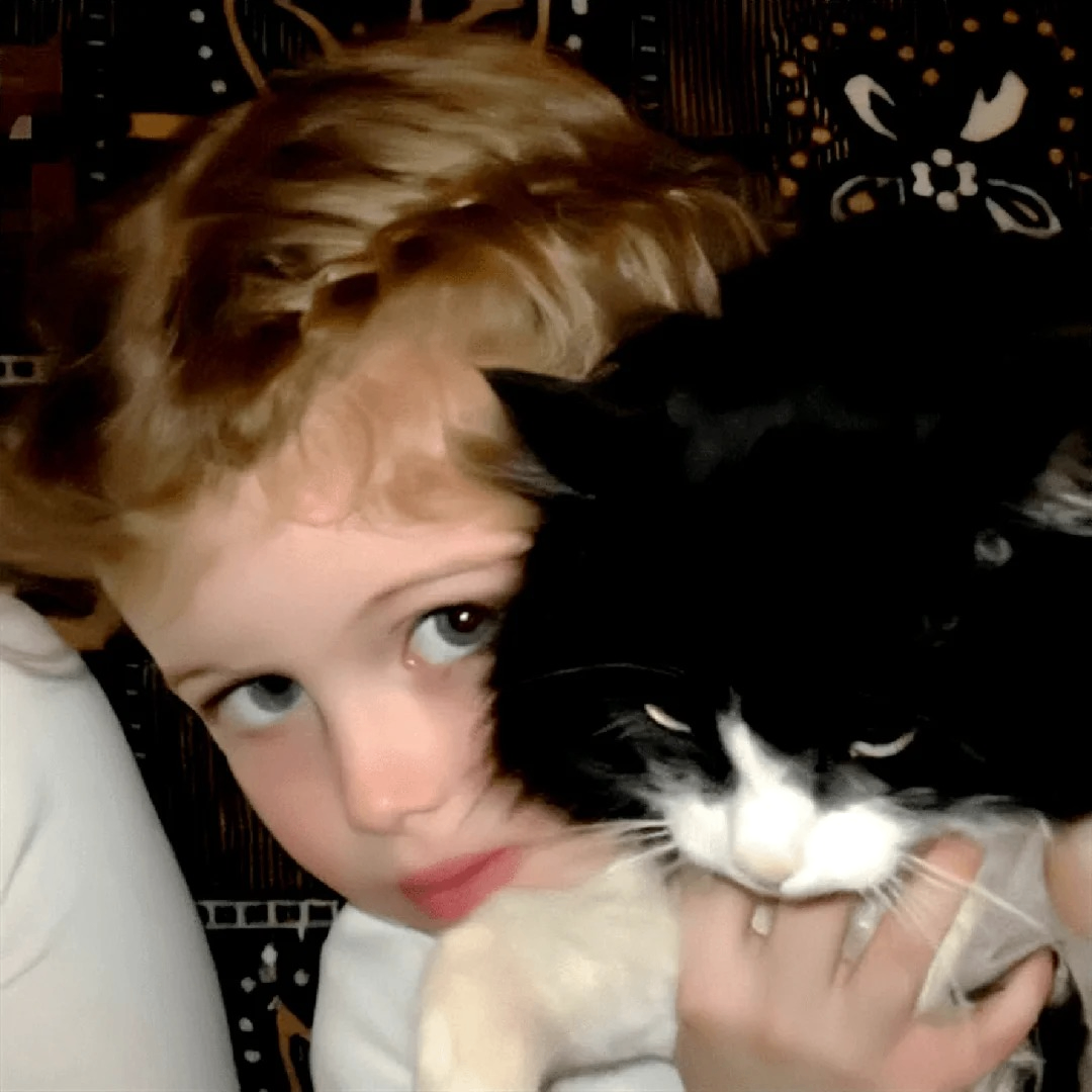 bffxcgf (royalll.lens) Lens social identity (.lens handle) PFP