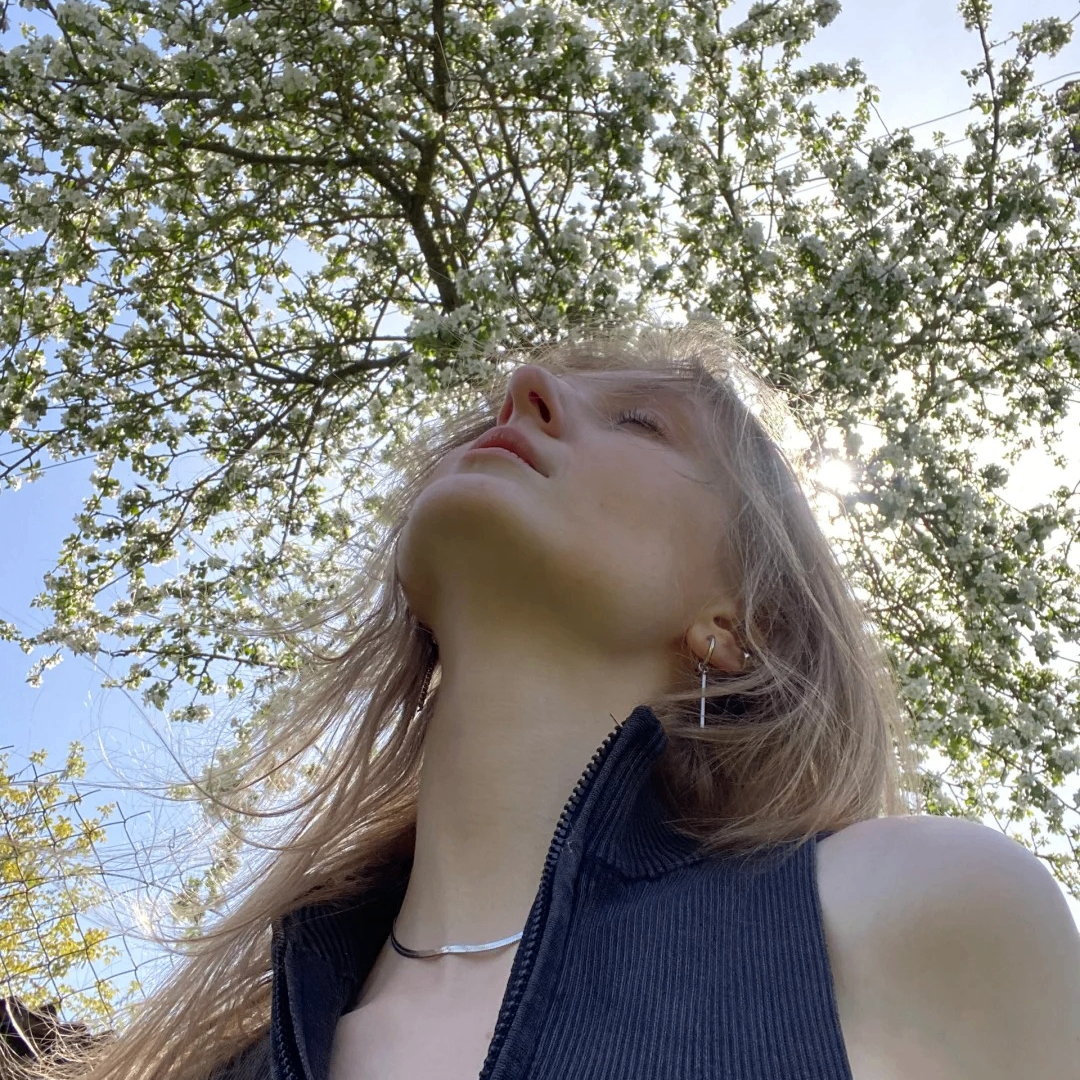 Roxanne (edgraf.lens) Lens social identity (.lens handle) PFP