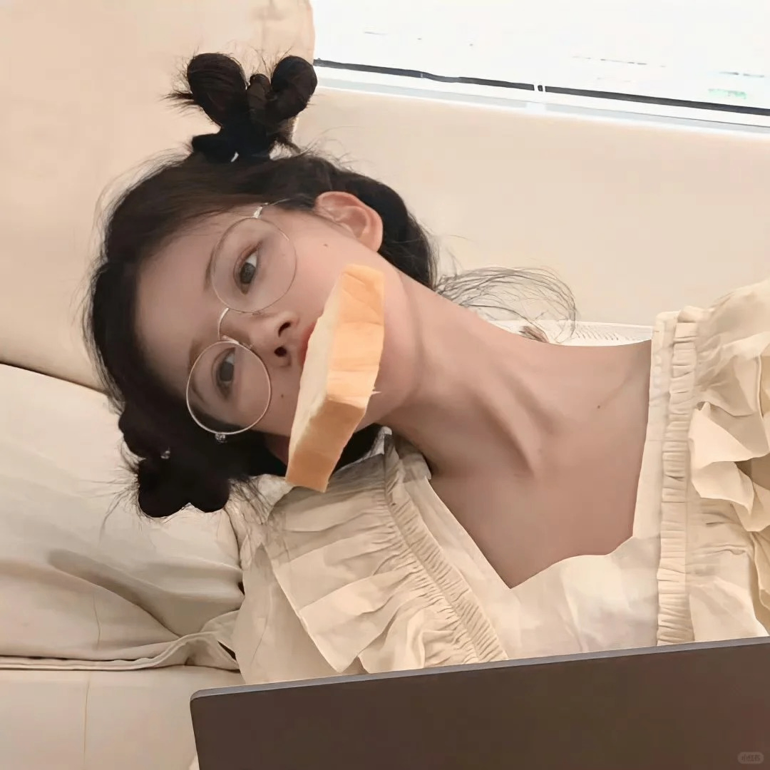 Clara (adeleadora.lens) Lens social identity (.lens handle) PFP