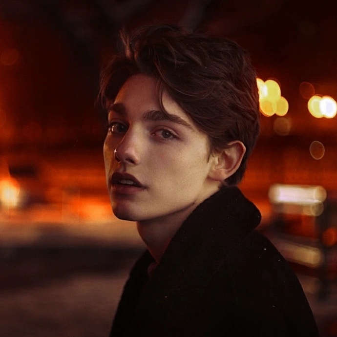 graysonemiliax (graysonemiliax.lens) Lens social identity (.lens handle) PFP