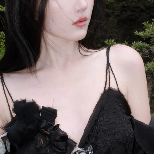 Olivia (oliviay.lens) Lens social identity (.lens handle) PFP