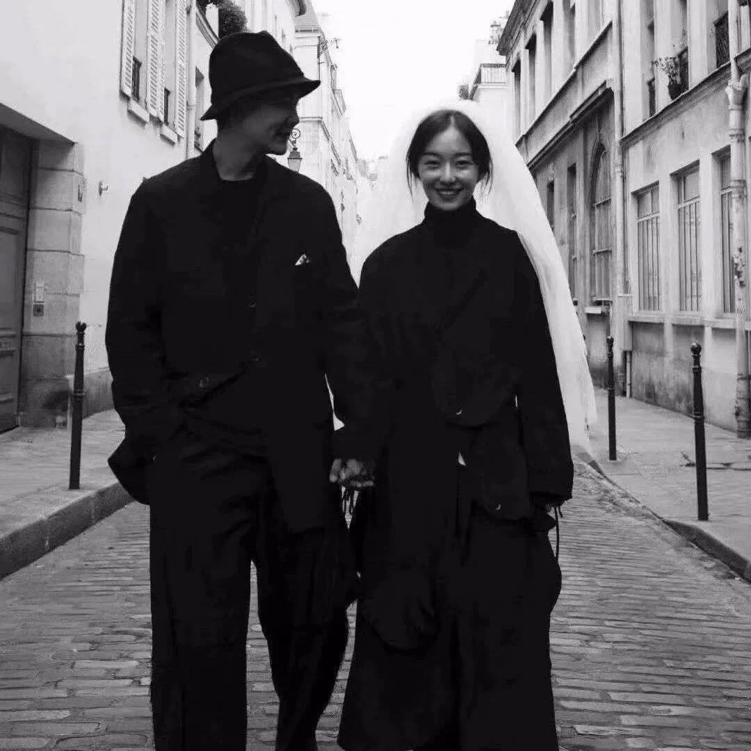 butterflyr (butterflyr.lens) Lens social identity (.lens handle) PFP