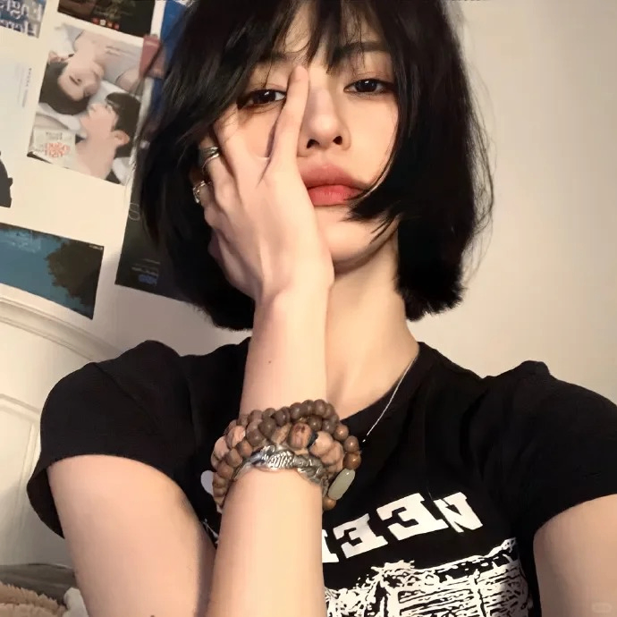 Betsy (mandya.lens) Lens social identity (.lens handle) PFP