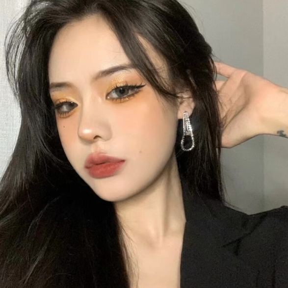 Xenia Wells (uuuuqq.lens) Lens social identity (.lens handle) PFP