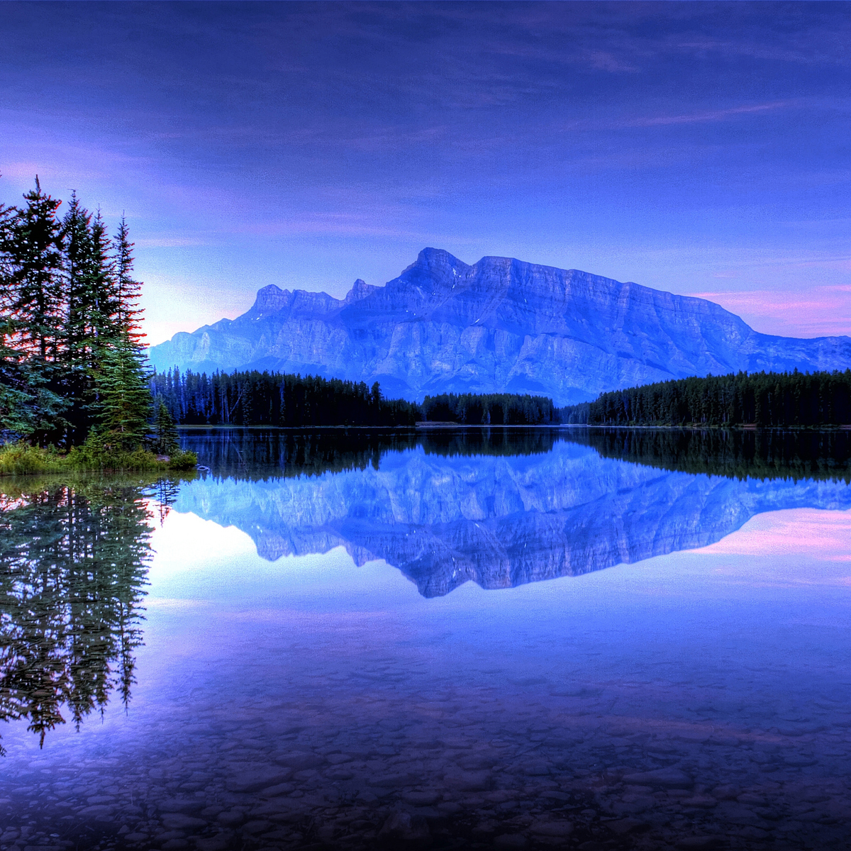 Ravel (ravel.lens) Lens social identity (.lens handle) PFP