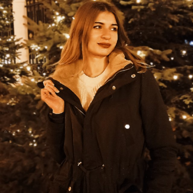 Rina (rinafenix.lens) Lens social identity (.lens handle) PFP