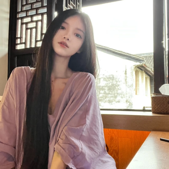 Denise (denisei.lens) Lens social identity (.lens handle) PFP