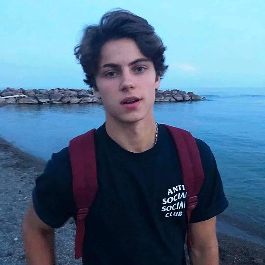 tgtfvvh (eugeneff.lens) Lens social identity (.lens handle) PFP