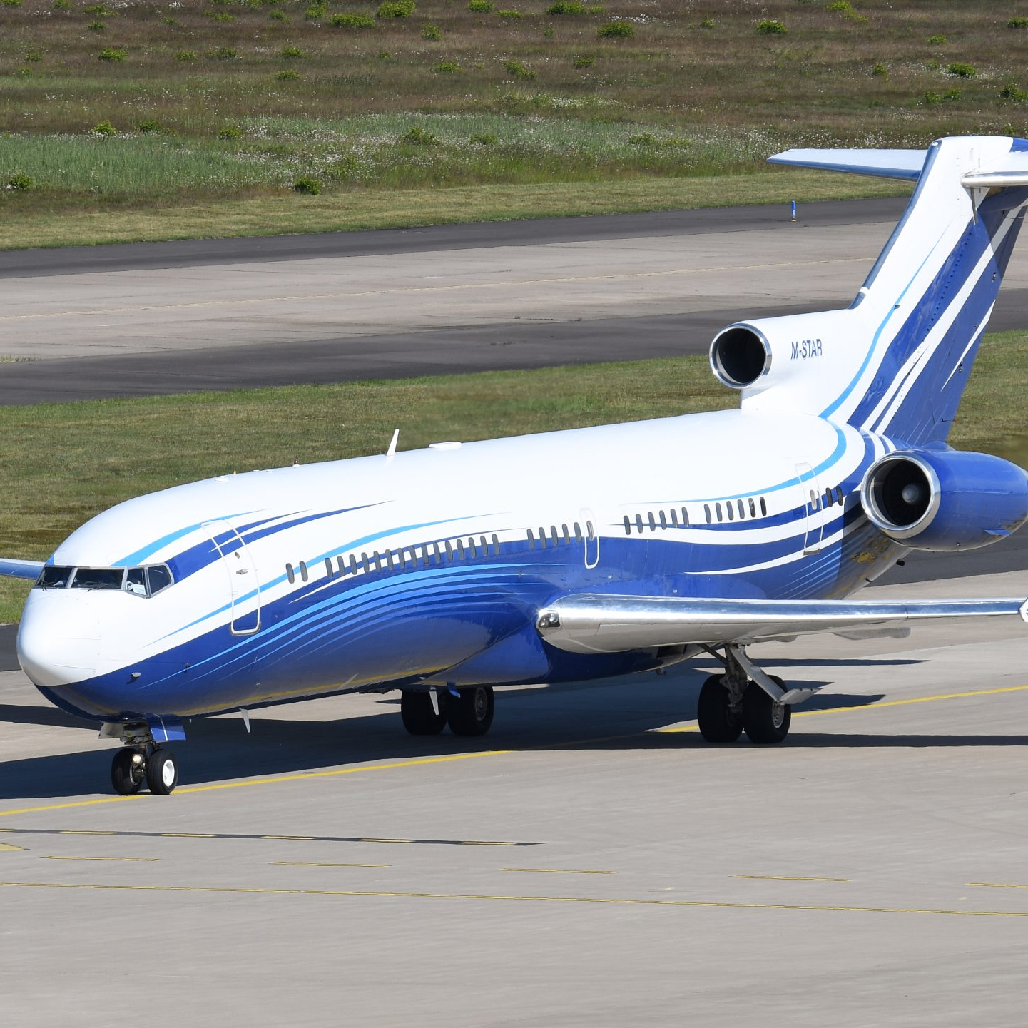 B727 (0x356727.lens) Lens social identity (.lens handle) PFP