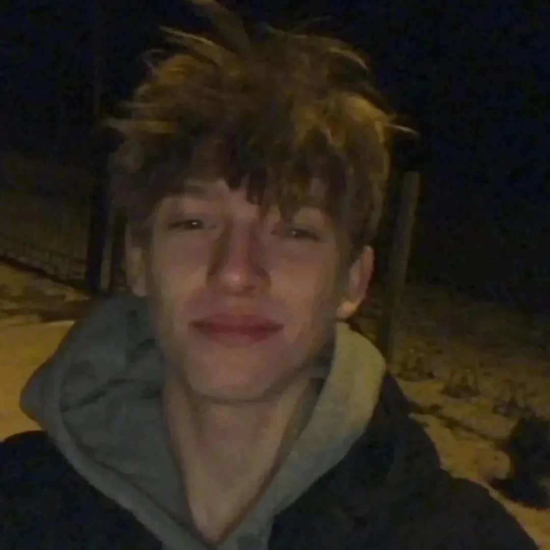 uyufgv (elviskk.lens) Lens social identity (.lens handle) PFP